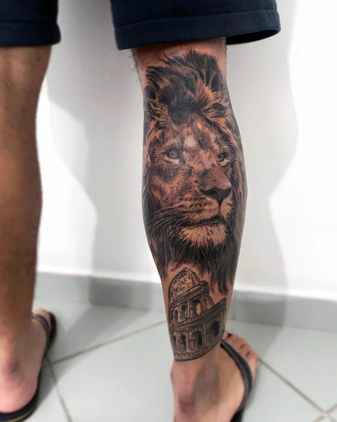 Especialista em Tatuagem Realista no Portal dos Ipês, Cajamar. Transformando memórias em arte na pele com técnica e segurança