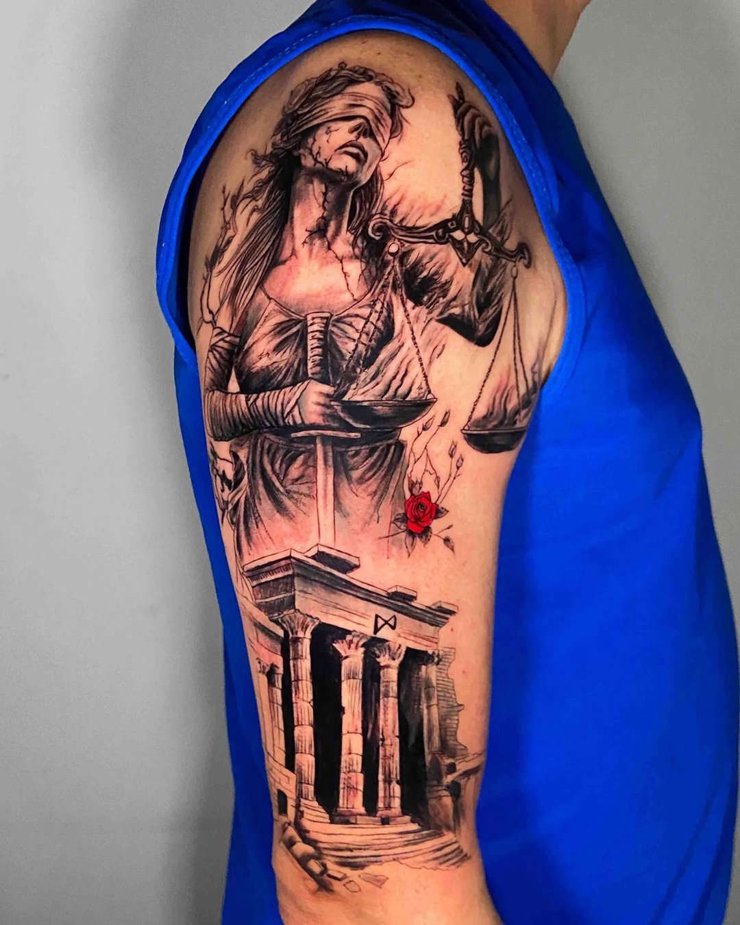Especialista em Tatuagem Realista no Portal dos Ipês, Cajamar. Transformando memórias em arte na pele com técnica e segurança