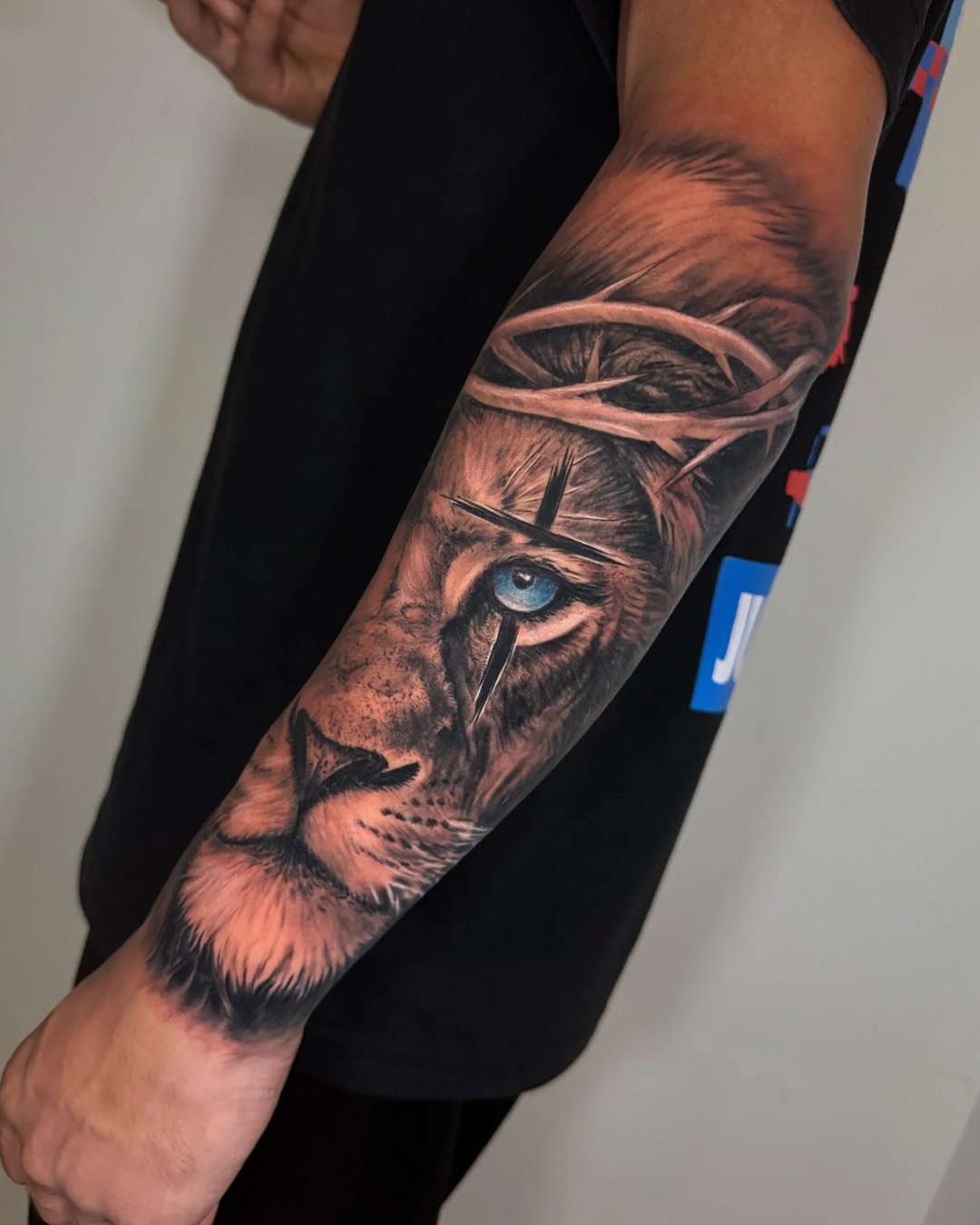 Especialista em Tatuagem Realista no Portal dos Ipês, Cajamar. Transformando memórias em arte na pele com técnica e segurança